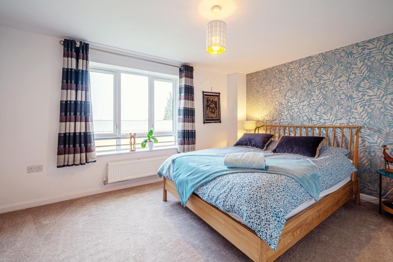 Apartament Modern Townhouse - Sleeps Up To 6 Maidenhead Zewnętrze zdjęcie