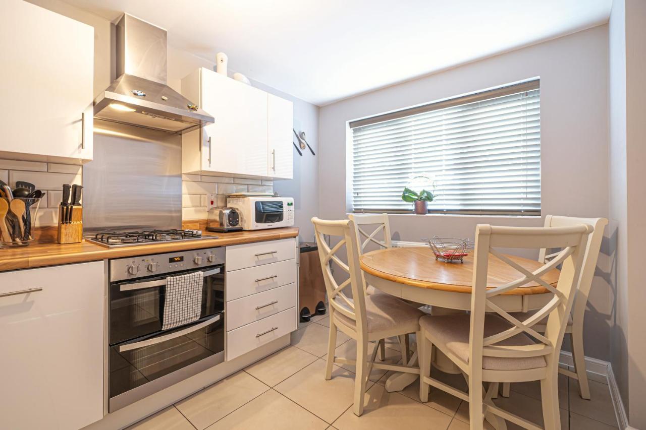 Apartament Modern Townhouse - Sleeps Up To 6 Maidenhead Zewnętrze zdjęcie